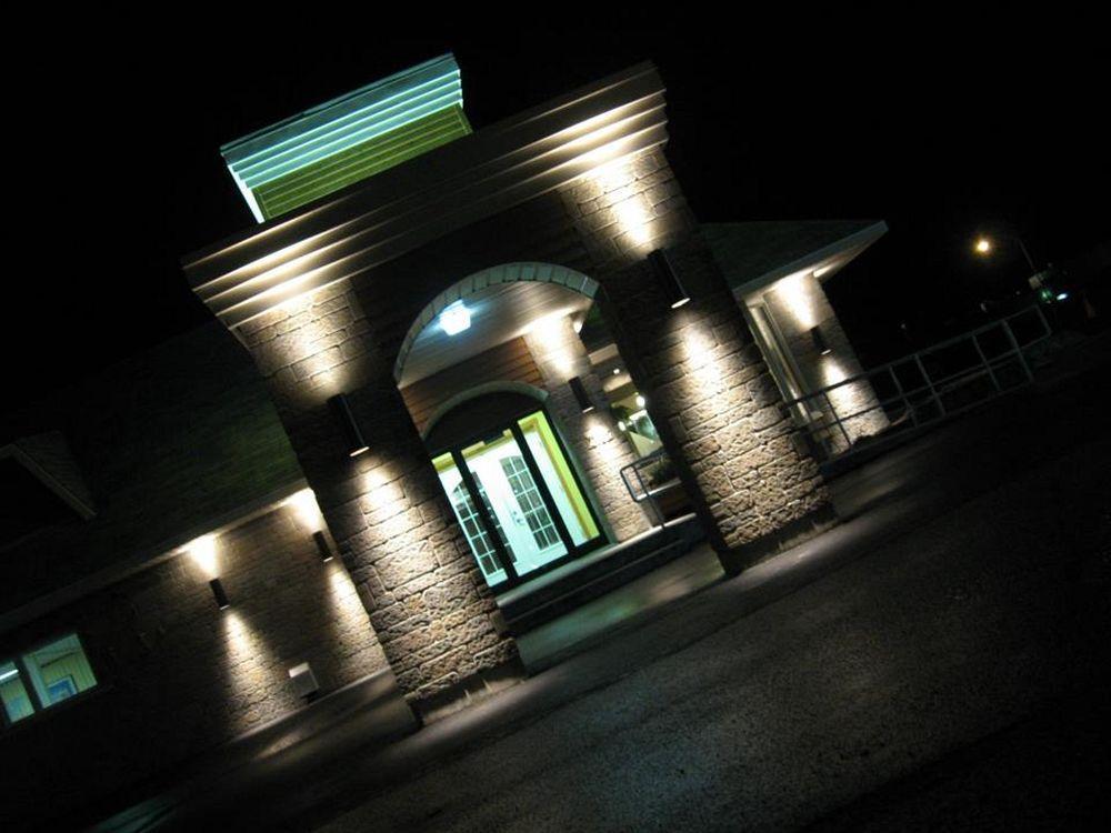 Hotel Motel La Vigie Matane Exterior foto